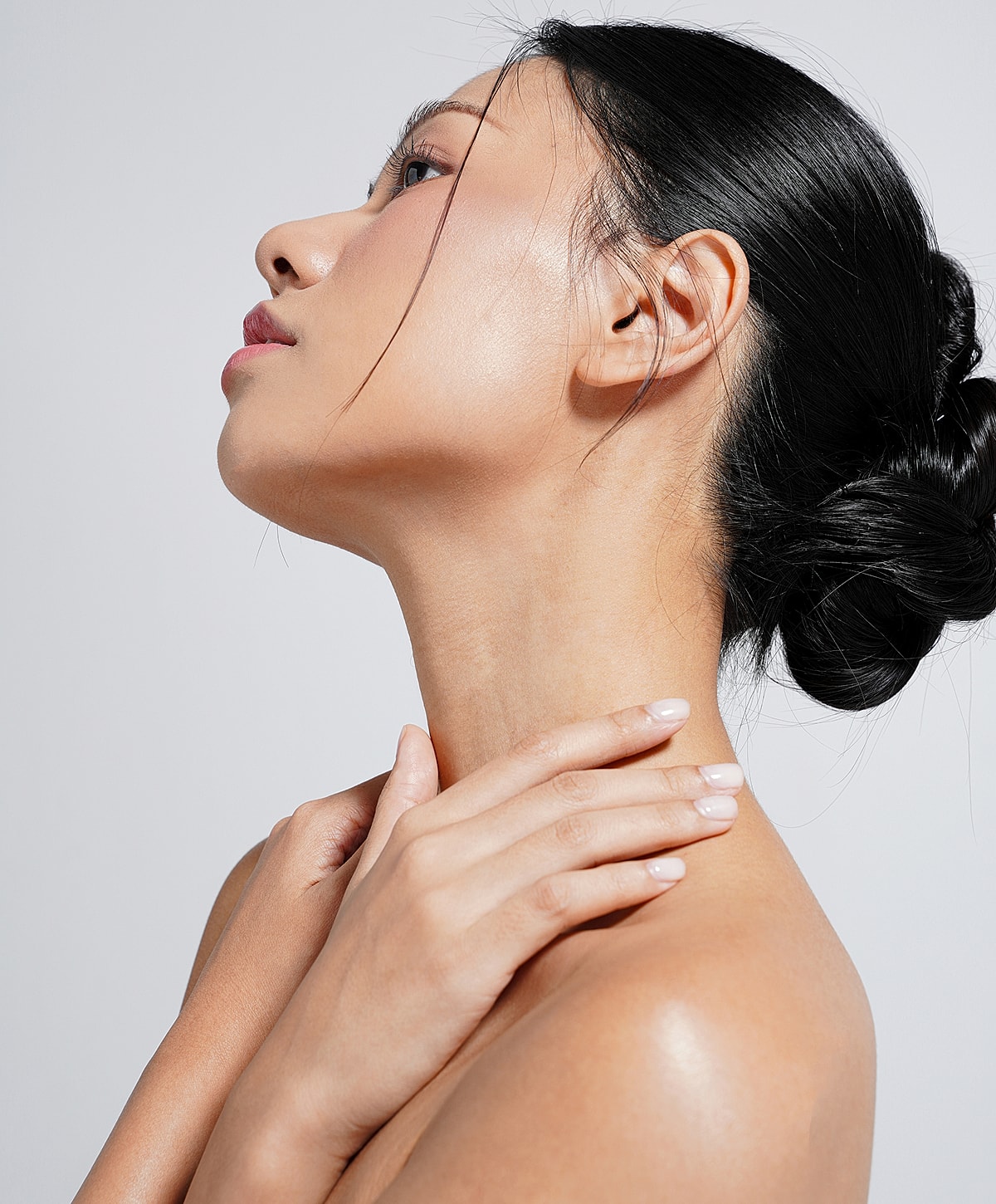 Profile of a Melbourne CO2 Laser Resurfacing model with elegant posture.